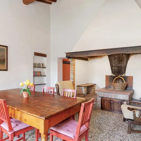 Fattoria La Striscia Farm stay