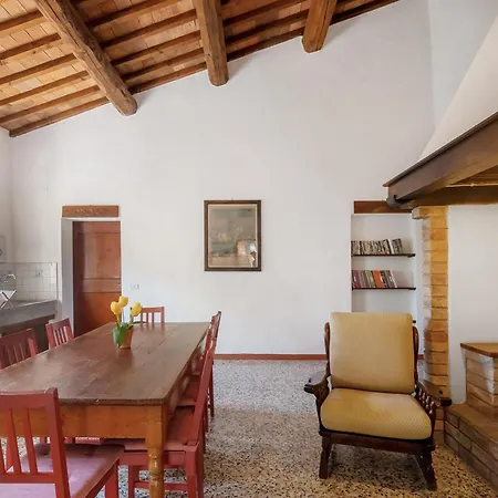 Farm stay Fattoria La Striscia Gambassi Terme